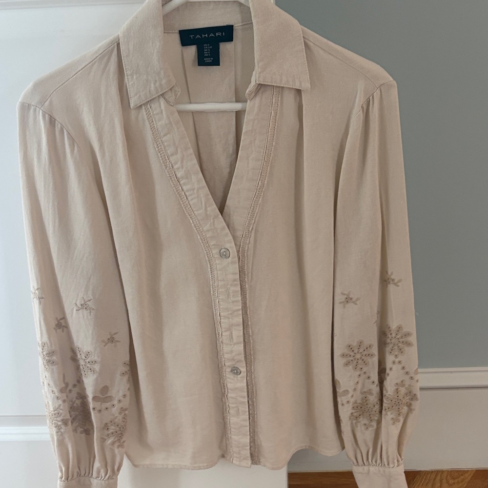 Tahari embroidered button down